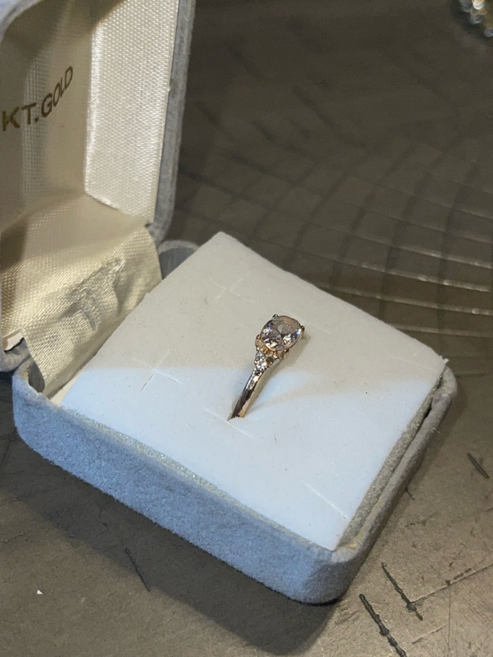 1 ring - Picture 2 of 2